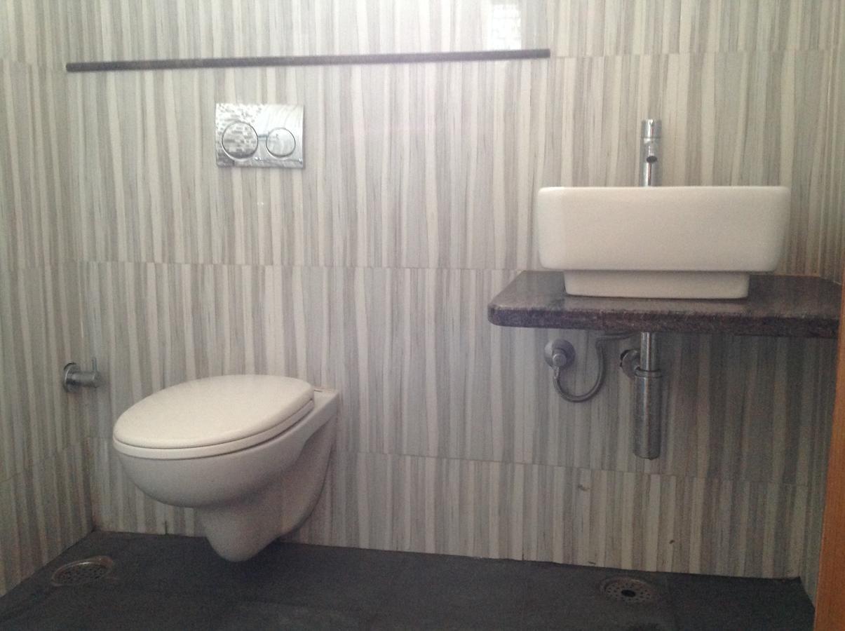 Hotel Rest Inn Chikmagalūr Zewnętrze zdjęcie